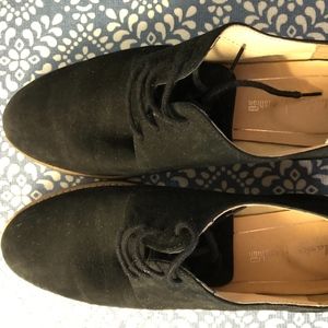 Clarks Oxfords Size 8